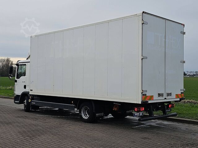 Gesloten bak M.A.N. 8.180 TGL Möbelkoffer