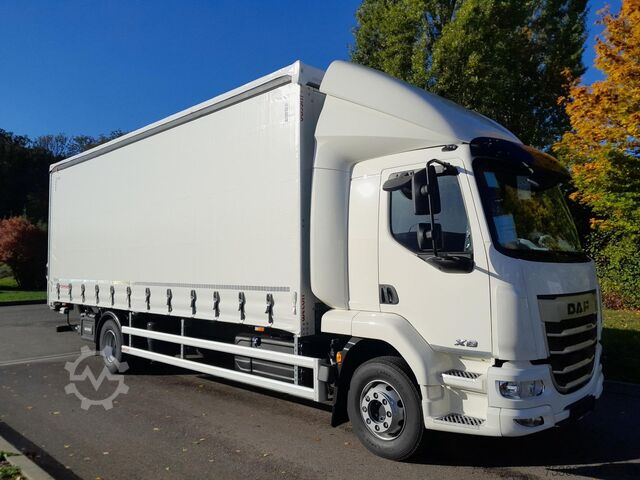 Camión plataforma con toldo DAF FA XB 290 16t Curtainsider Wecon
