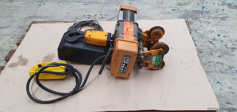 Kettingtakels - 14 stuks DEMAG / STAHL / LIFTKET 2 ton/1 ton / 500 / 250 / 160 / 125 kg.