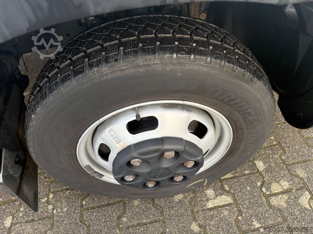 Boxvogn IVECO Daily 35C16 Koffer Ladebordwand 500kg