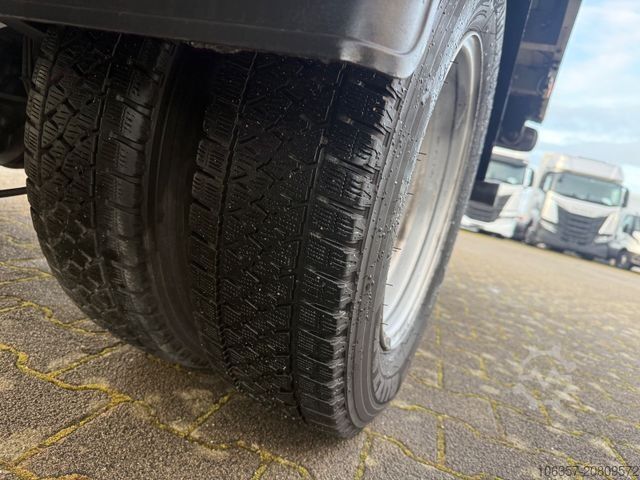 Boxvogn IVECO Daily 35C16 Koffer Ladebordwand 500kg