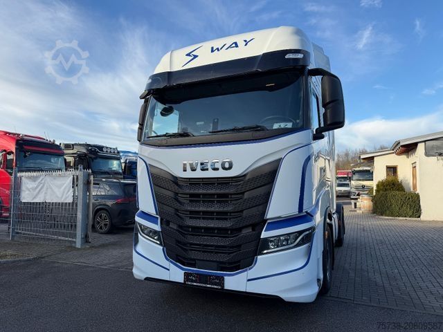 Standard trækkerunit IVECO S-Way 480/Intarder/2xTank/Navi/Spoiler