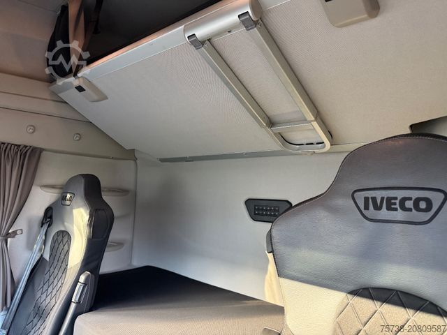 Standard trækkerunit IVECO S-Way 480/Intarder/2xTank/Navi/Spoiler