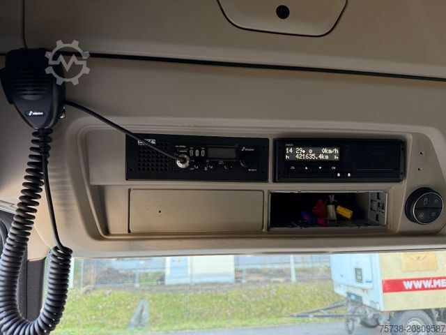 Tractor estándar IVECO S-Way 480/Intarder/2xTank/Navi/Spoiler