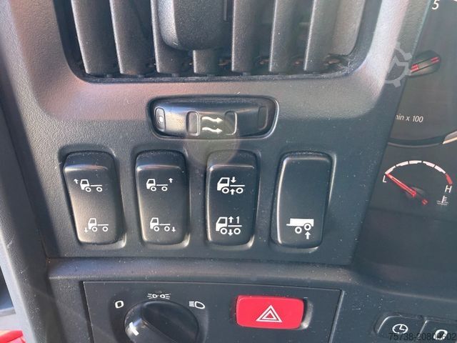 Tractor estándar SCANIA R580 6x4/Retarder/AP Achse/VOLLLUFT/GZG:80000 KG