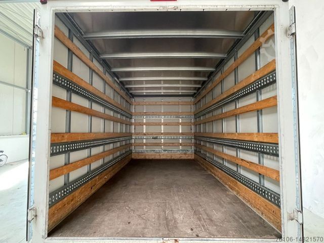 Vrachtwagen met bakwagen PEUGEOT Boxer Koffer mit grosse Türen *Klima*Navi*