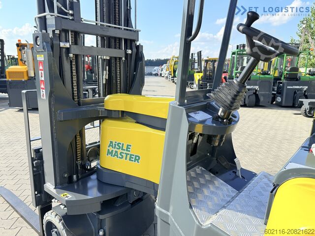 Carretilla elevadora de pasillo estrecho Combilift AISLE MASTER TRIPLEX 8500 FREE LIFT TOP1