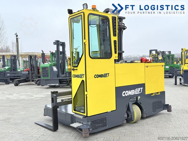 Carretilla retráctil de 4 vías Combilift C3000STE TRIPLEX WIDE POSITIONER CABIN