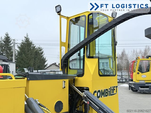 Carretilla retráctil de 4 vías Combilift C3000STE TRIPLEX WIDE POSITIONER CABIN