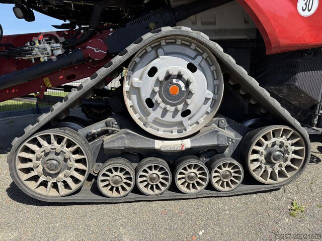 Kombajn sklízecí Case IH Axial-Flow 7240