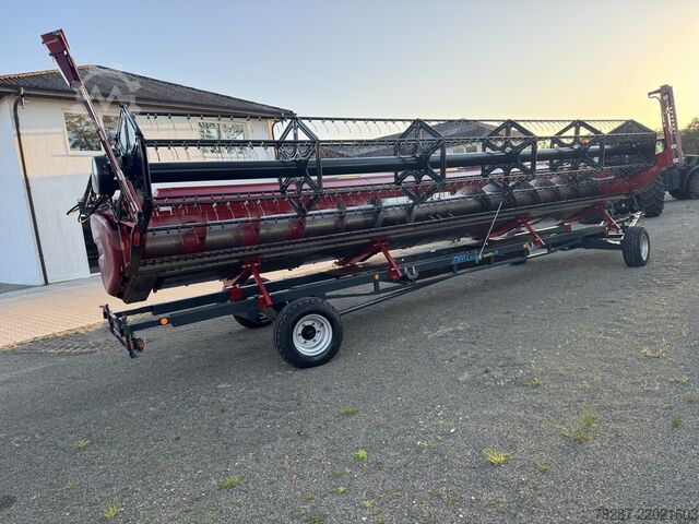Kombajn sklízecí Case IH Axial-Flow 7240