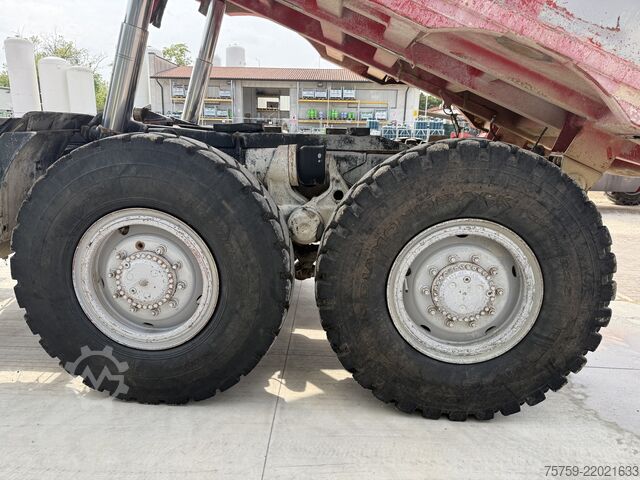 Kipper LKW Perlini 131/33 Dumper 6x4
