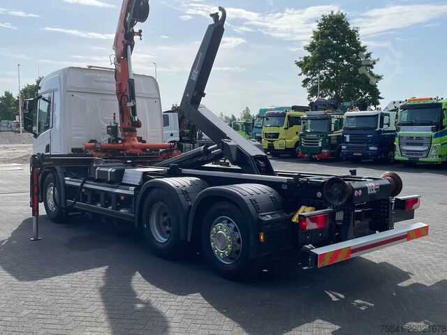 Ciężarówka z dźwigiem Scania P340 P340 XT Atlas 96.3E - A3L laadkraan + VDL ...