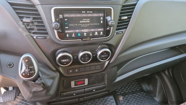 Minibus IVECO Daily C35 M1 9 Sitzer sauberes Fahrzeug