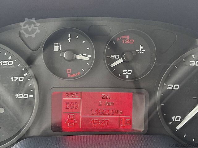 Bestelauto IVECO DAILY 35S14       L2H2 Automaat Euro6