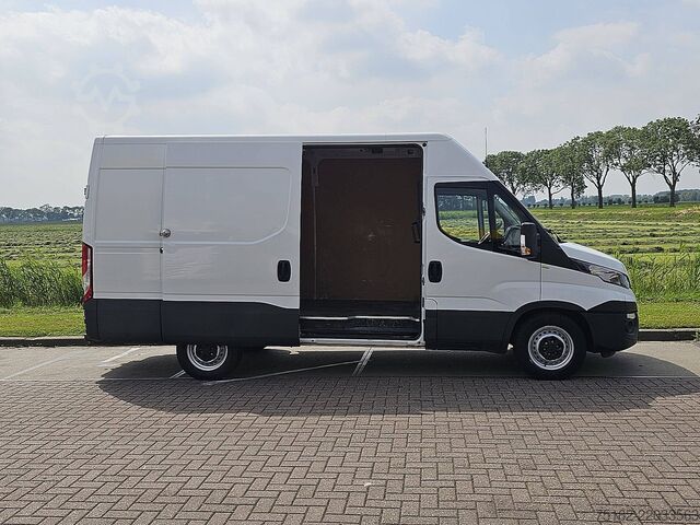 Station wagon con tetto alto IVECO DAILY 35S14       L2H2 Automaat Euro6