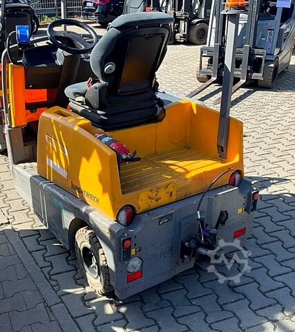 Traktortrækker Jungheinreich EZS 580