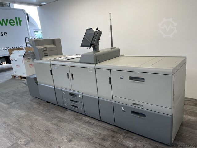 Digital trykmaskine Ricoh Pro 8320 incl. booklet finisher, Trimmer TR5050, Vacuum Feed