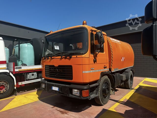 Fejebladbil MAN 14.192 F Kehrmaschine SCHÖRLING 4x2