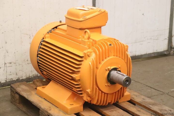 Silnik elektryczny 90 kW 1480 obr./min AEG AM 280 MV4 Y4 Q4