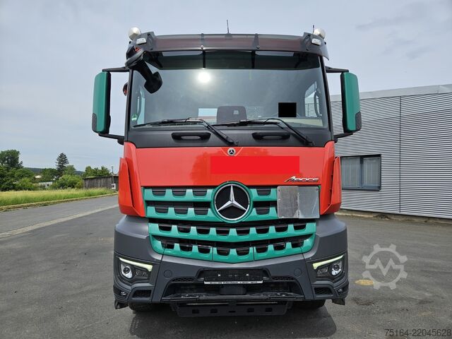 Three-sided tipper truck Mercedes-Benz Arocs 2658 LK 6x4 Bordmatik