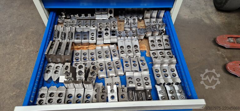 CNC soustružnicko-frézovací centrum Mazak 1. Hand nur Einzelteile SQT-15M