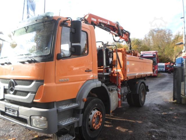 Camion benne MERCEDES-BENZ 1833 K/ Kran ATLAS/ 105000 KM