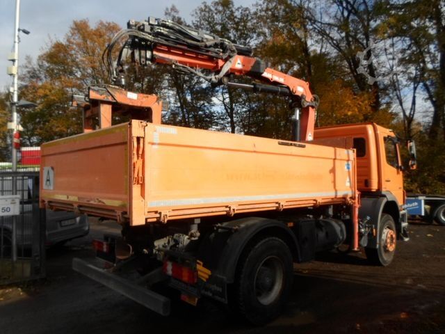 Camion benne MERCEDES-BENZ 1833 K/ Kran ATLAS/ 105000 KM