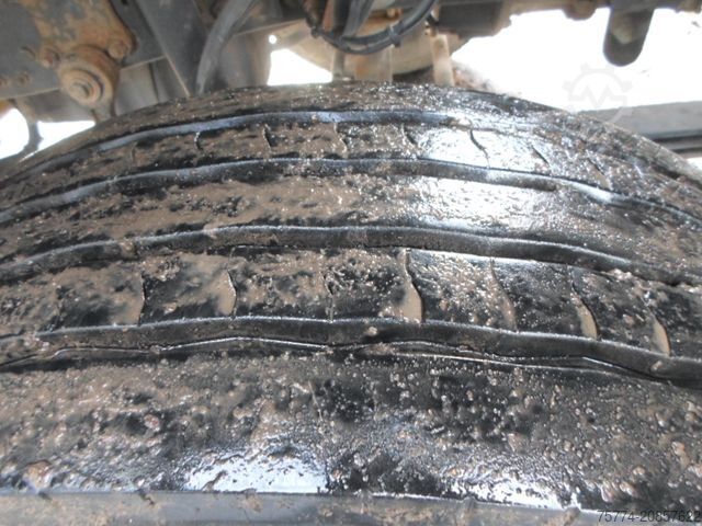 Camion benne MERCEDES-BENZ 1833 K/ Kran ATLAS/ 105000 KM