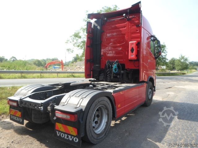 Standard tractor unit VOLVO FH 500/ Globetrotter