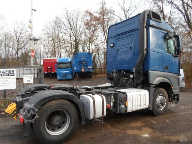 Standard tractor unit MERCEDES-BENZ 1845/HAD/Stream Space