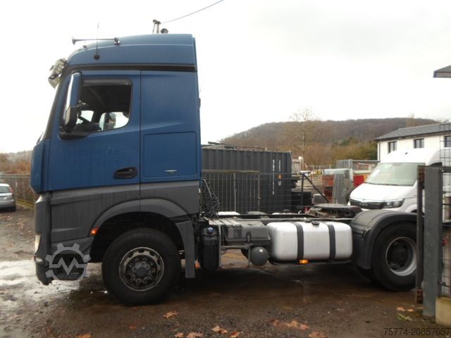 Standard tractor unit MERCEDES-BENZ 1845/HAD/Stream Space