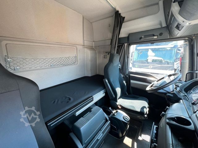 Standard nyergesvontató MAN TGX 18.480 * RETARDER * EURO 6 * NAVI* ACC