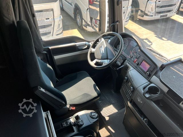 Standard nyergesvontató MAN TGX 18.480 * RETARDER * EURO 6 * NAVI* ACC