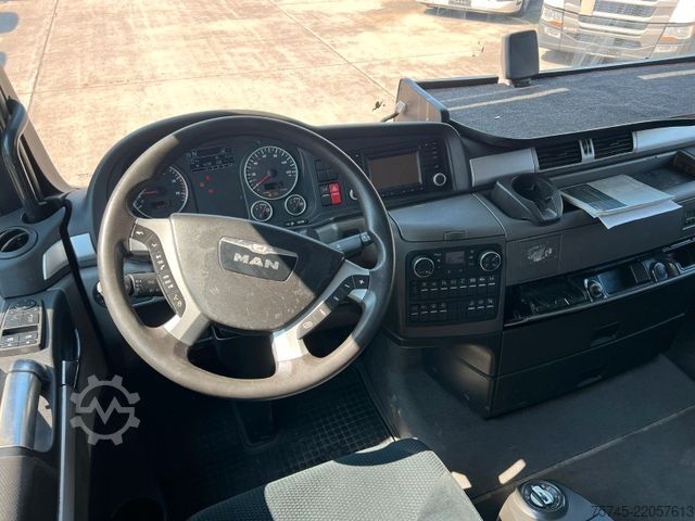 Standard nyergesvontató MAN TGX 18.480 * RETARDER * EURO 6 * NAVI* ACC