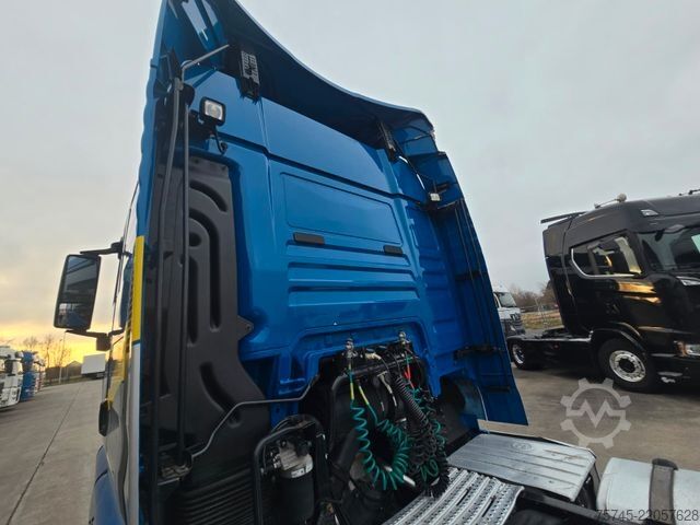 Standardowy ciągnik siodłowy MAN TGX 18.510 *2X VORHANDEN*ACC*2X TANK * RETARDER