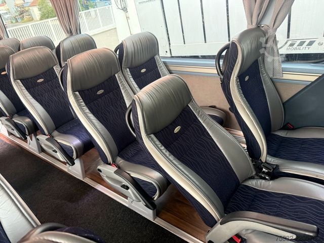 Autobus NEOPLAN Starliner C  P 11 II P 11  371 KW