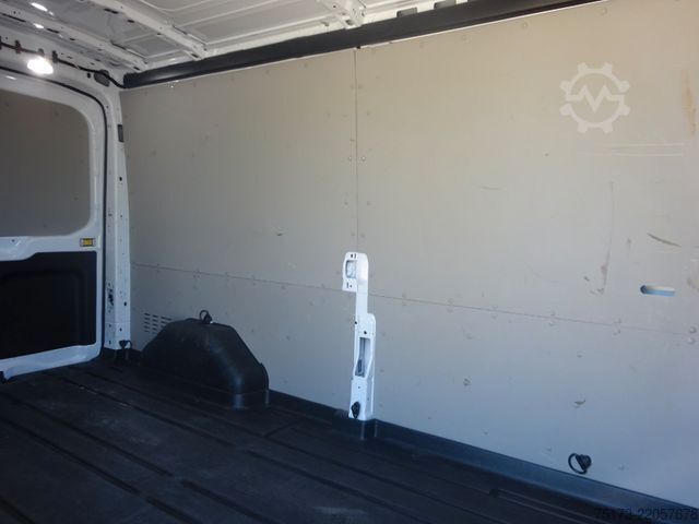 Dobozos furgon FORD Transit Kasten 350 L3H2 Trend 130PS Klima Tempom