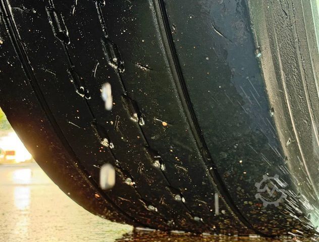 Skříňový nákladní automobil SCANIA P230 EURO 3 AIRCO MANUAL GEARBOX VAN BEURDEN ISO