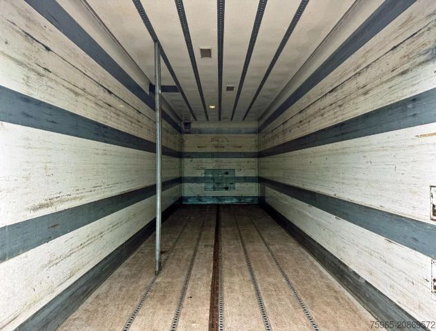 Skříňový nákladní automobil SCANIA P230 EURO 3 AIRCO MANUAL GEARBOX VAN BEURDEN ISO