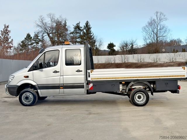 Furgon z żurawiem samochodowym MERCEDES-BENZ Sprinter  519 CDI * 4x4 * TOP