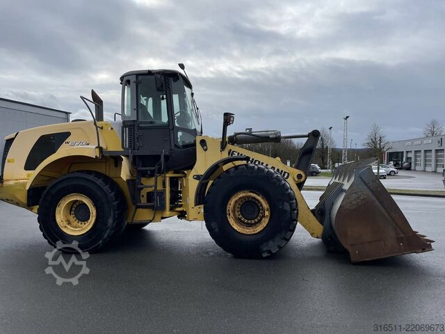 Radlader New Holland W270B
