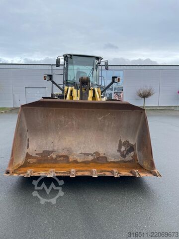 Radlader New Holland W270B