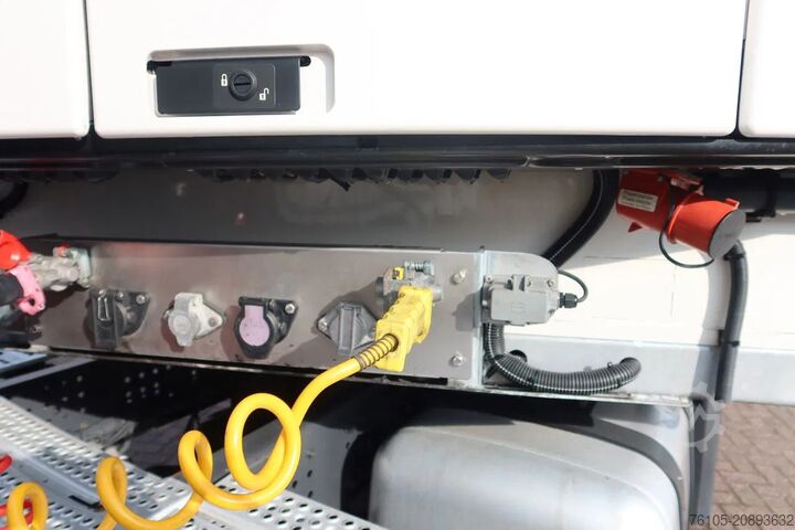 Transport réfrigéré/congélé SOR IBERICA City trailer Koel/Vries+ klep 2500kg Bi-temp Ca...