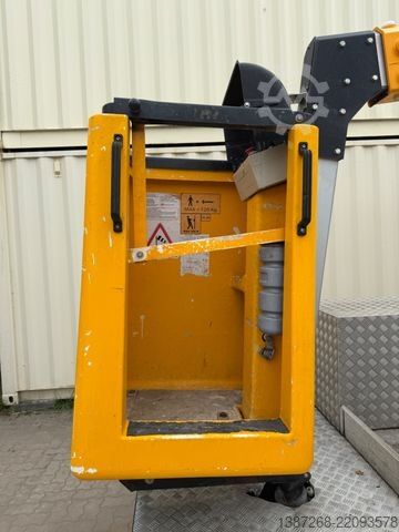 Lastbilmonteret arbejdsplatform NISSAN Cabstar 32.12 Klubb K26 Arbeitsbühne /11.8 Meter