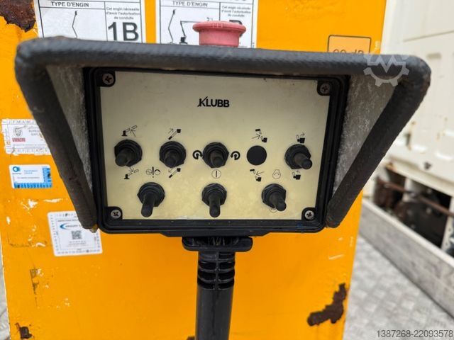 Lastbilmonteret arbejdsplatform NISSAN Cabstar 32.12 Klubb K26 Arbeitsbühne /11.8 Meter