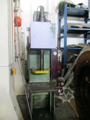 Pojedyncza kolumna Press - hydrauliczne ZEULENRODA PYE 10 S S