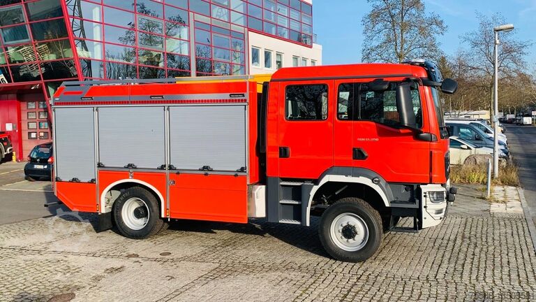 Feuerwehrauto MAN 13.290