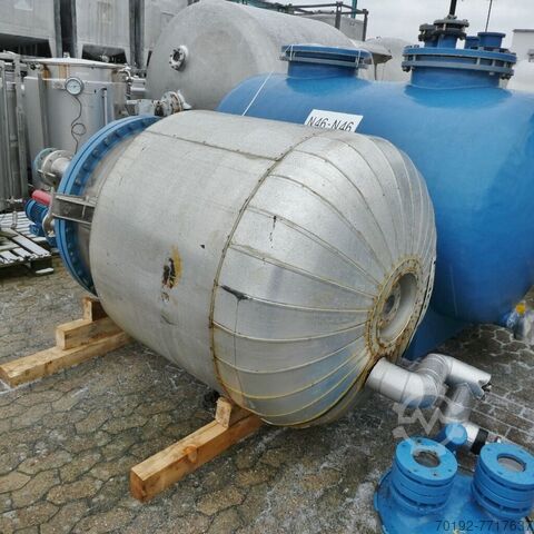 1300 liter verwarmbaar/koelbaar drukvat gemaakt van V4A  