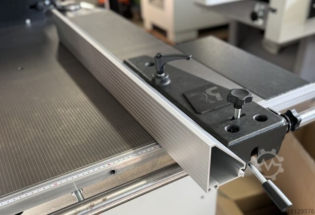 Kayar masa testeresi - masa yönlendirici Robland TIZ300M